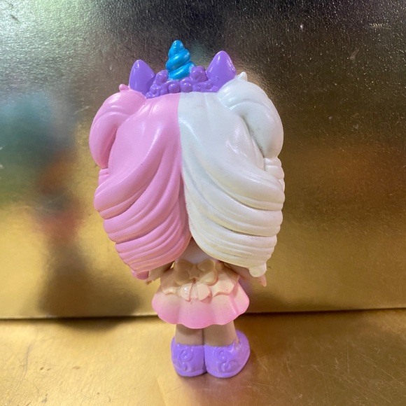 KINDI KIDS MINI’S JESSICAKE 2021 GLITTERY EYES BOBBLE HEAD POSABLE DOLLS 3.5” - Picture 8 of 14